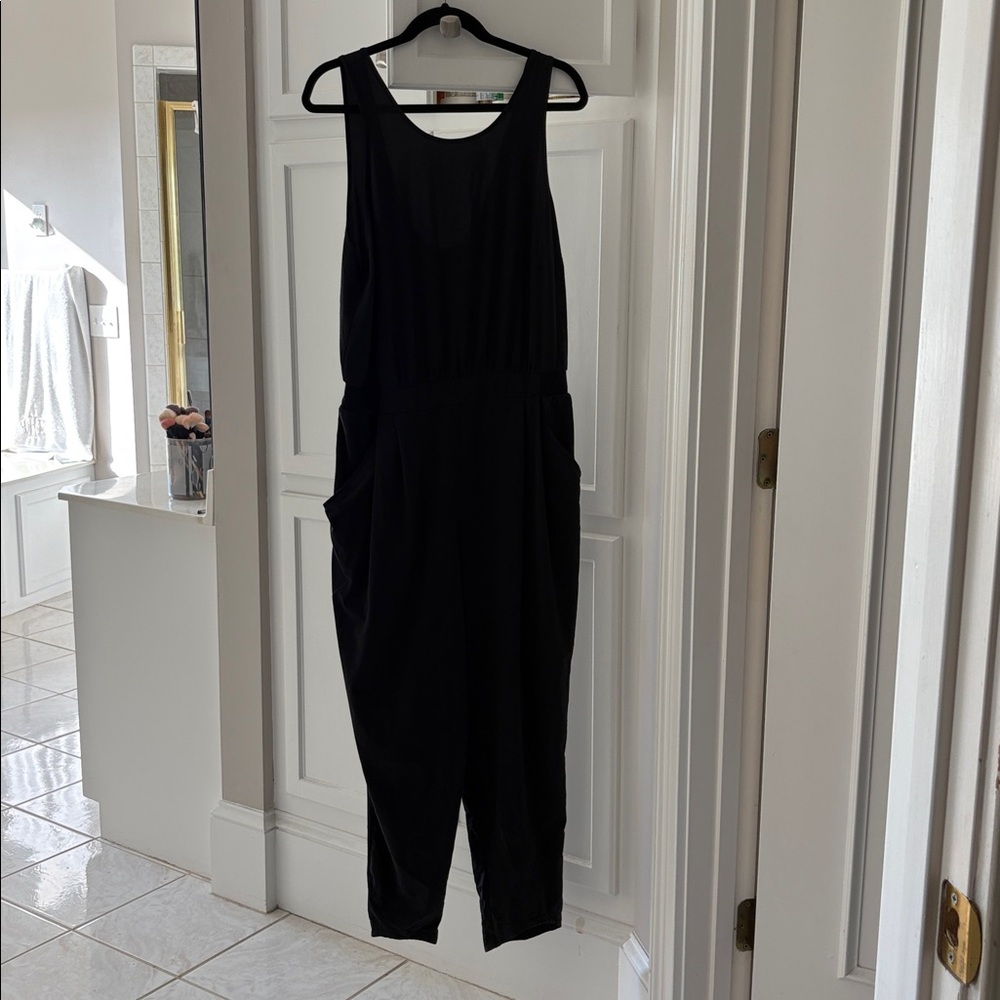 All in Motion Black Sleeveless Jumpsuit size L